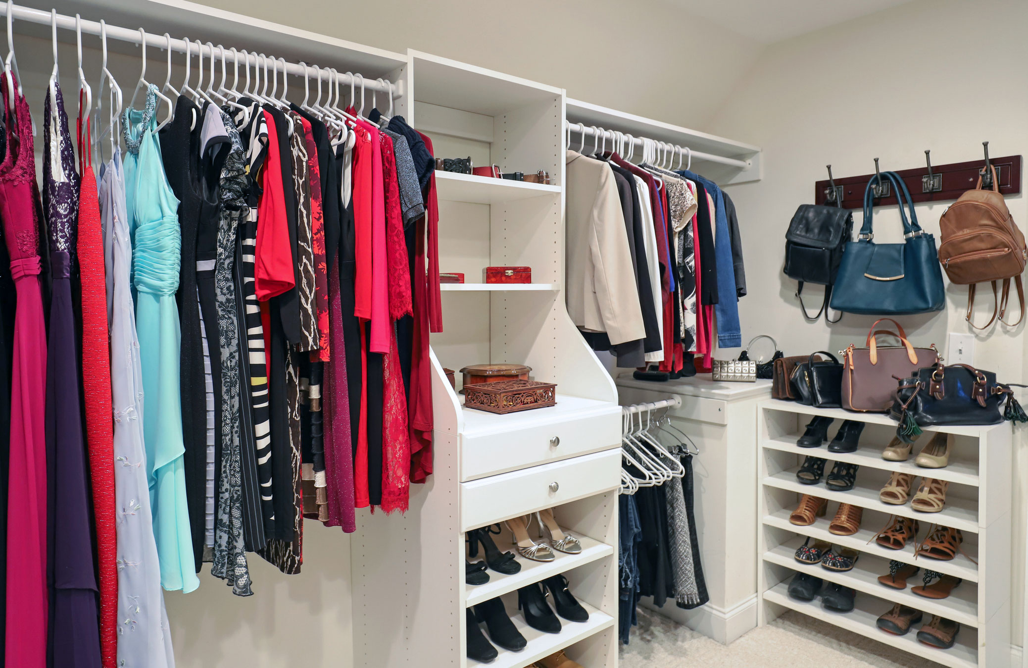 Organise Your Closet Genius Rules For Deciding Which Clothes To Keep