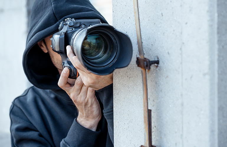 An eager photographer