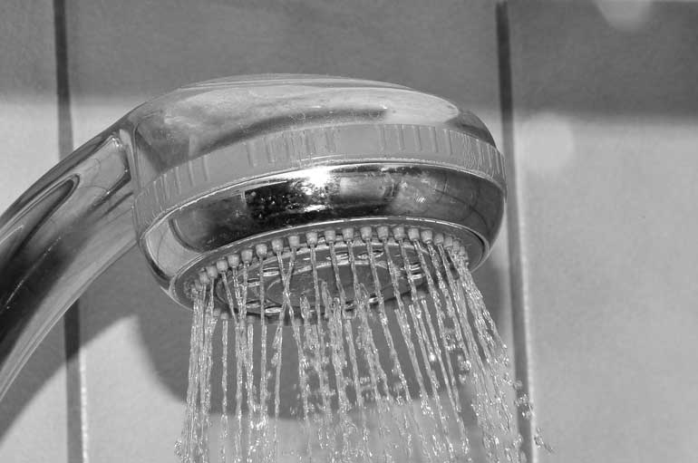 1. Soak a showerhead