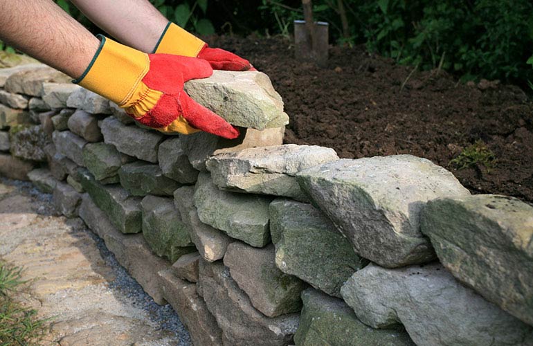 How To Build A Dry Stone Wall Reader, Dry Stone Wall Garden Ideas