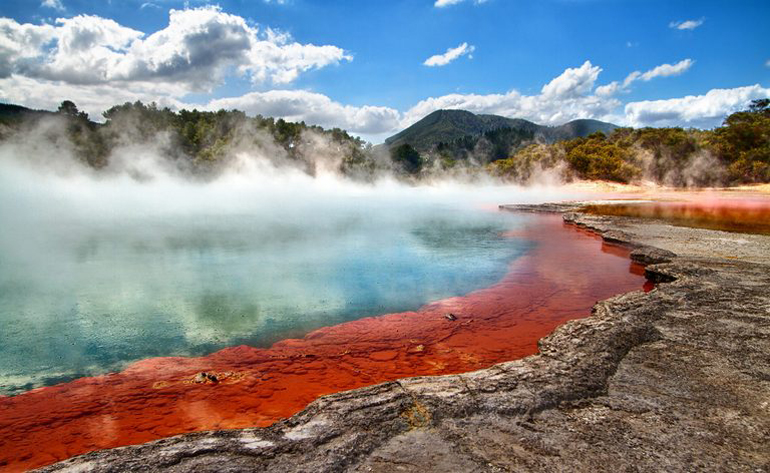 15 of the most gorgeous hot springs in the world | Reader's Digest Asia